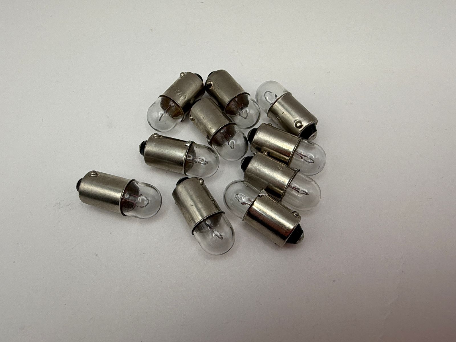 Indicator & Side Light Bulbs - 550904H image