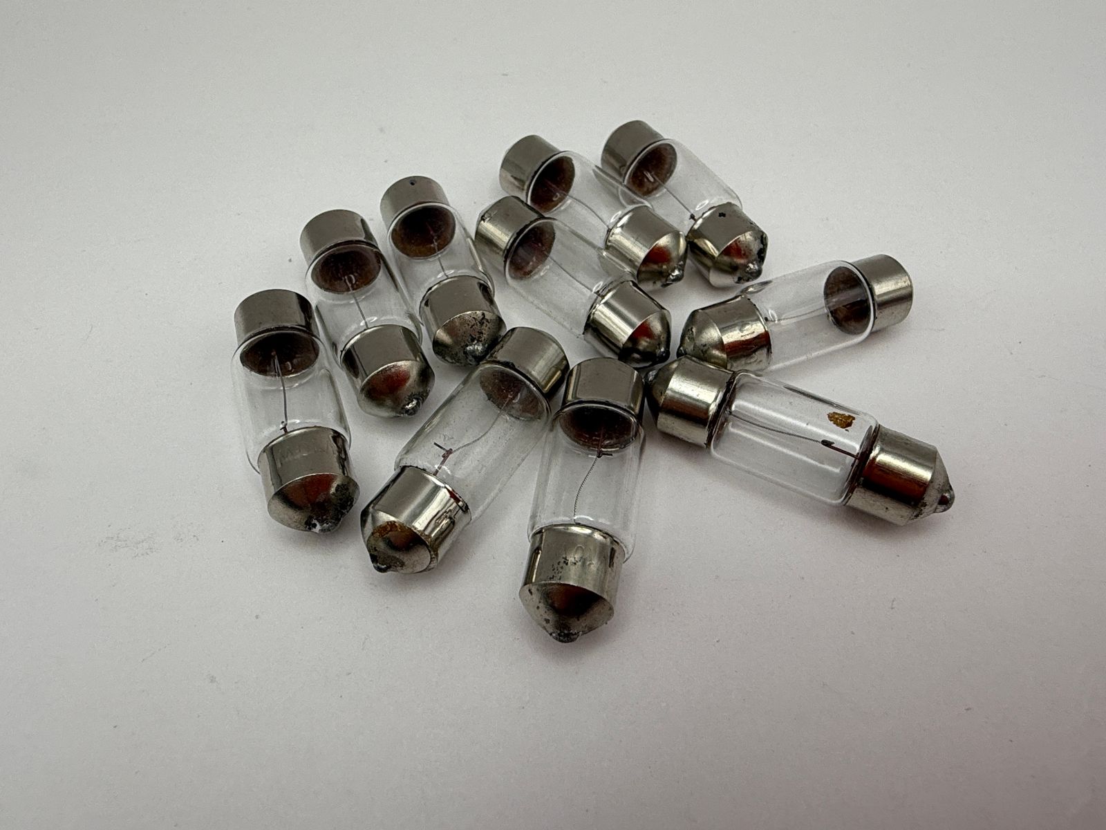 Indicator & Side Light Bulbs - 552810H image