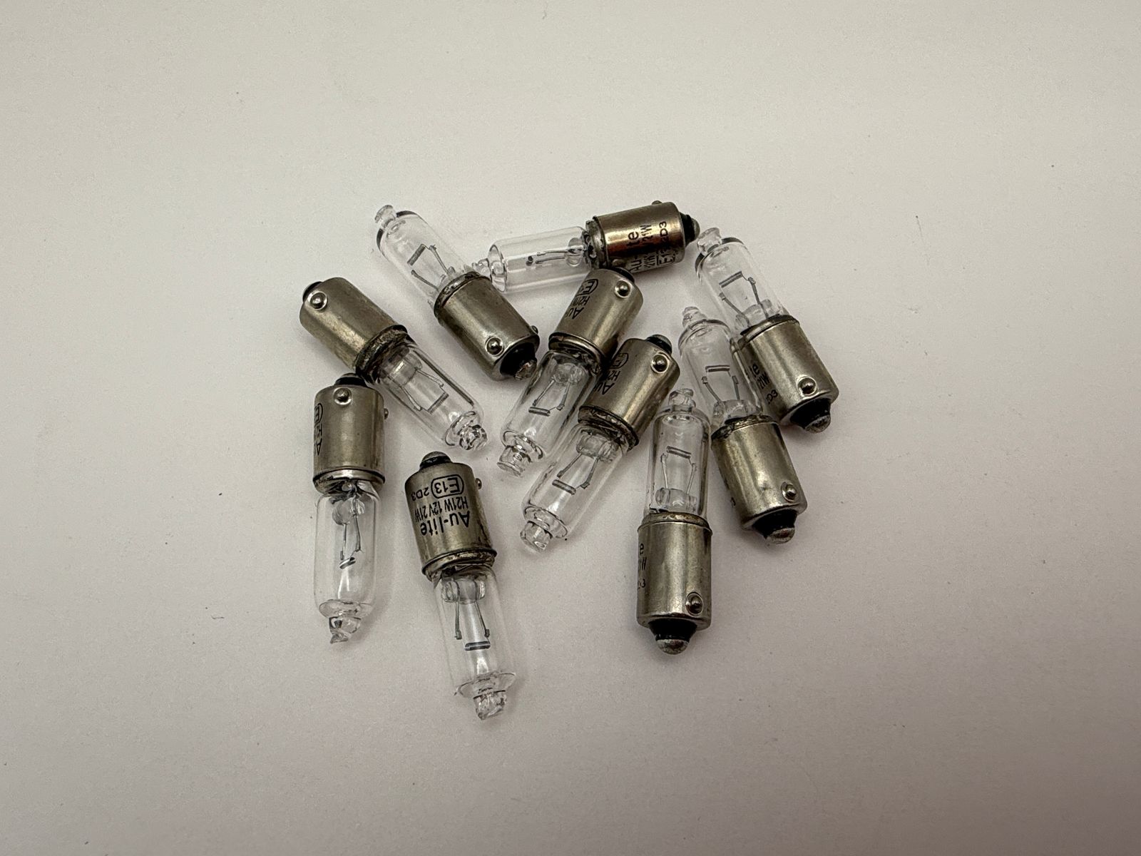 Indicator & Side Light Bulbs - 555021H image