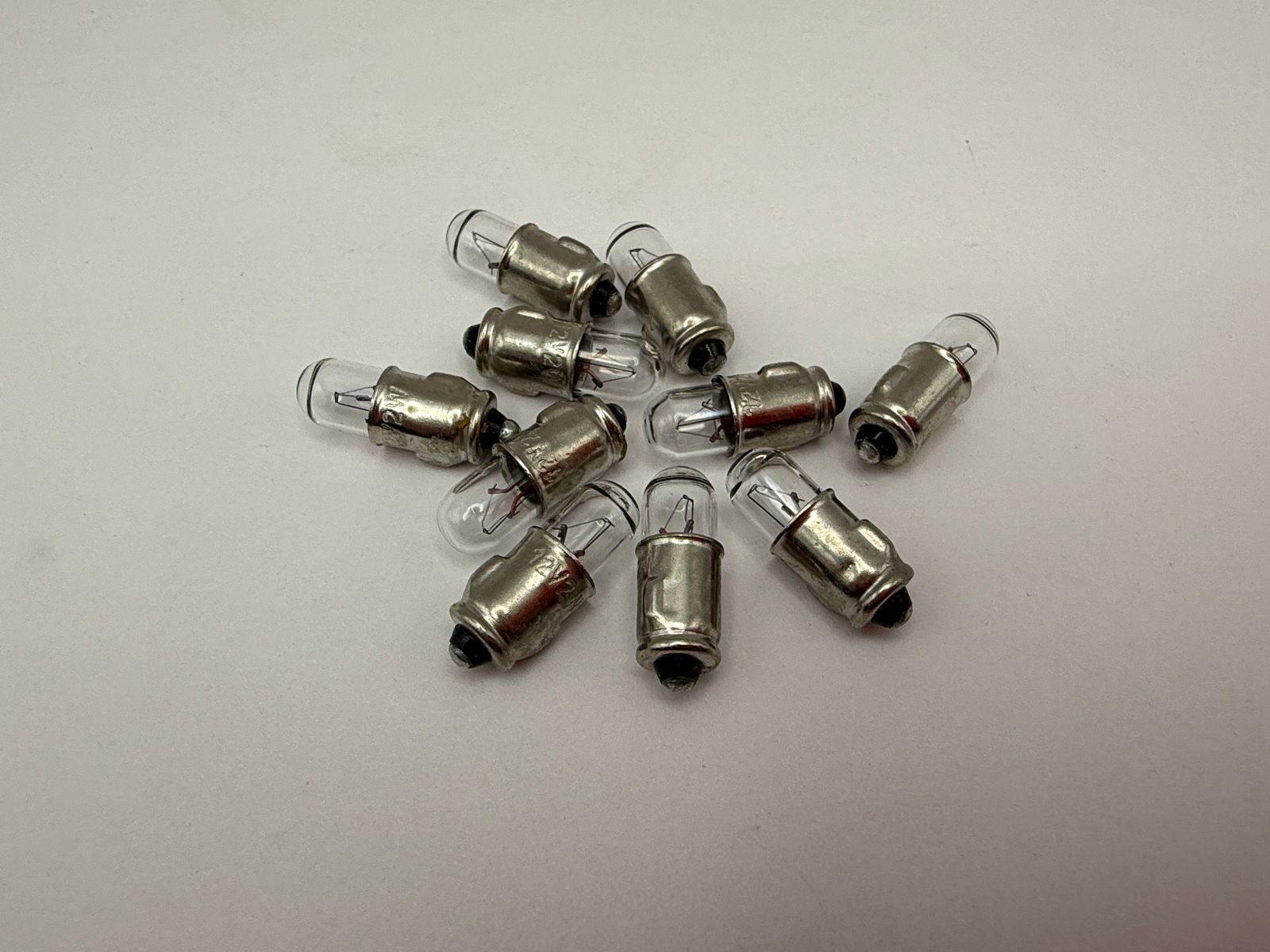 Indicator & Side Light Bulbs - 555202H image