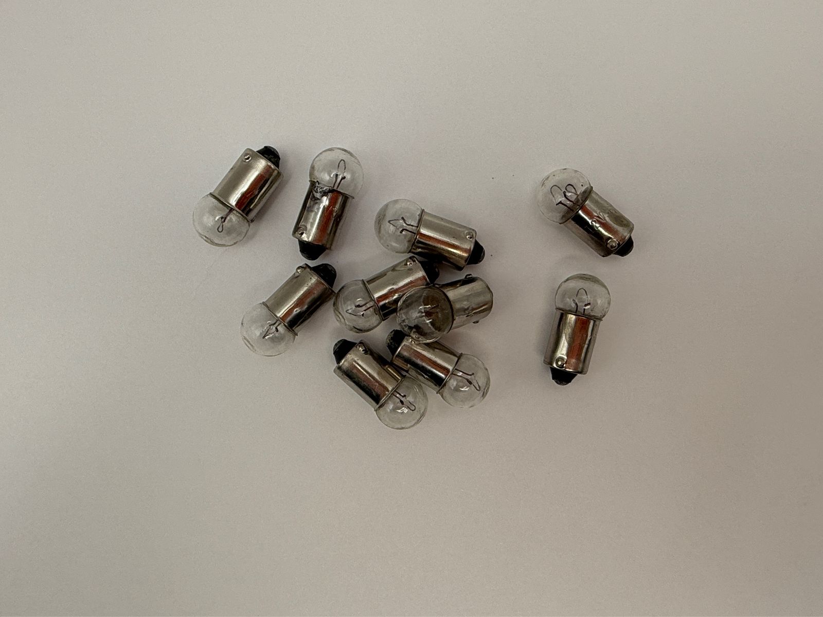 Indicator & Side Light Bulbs - 555404M image