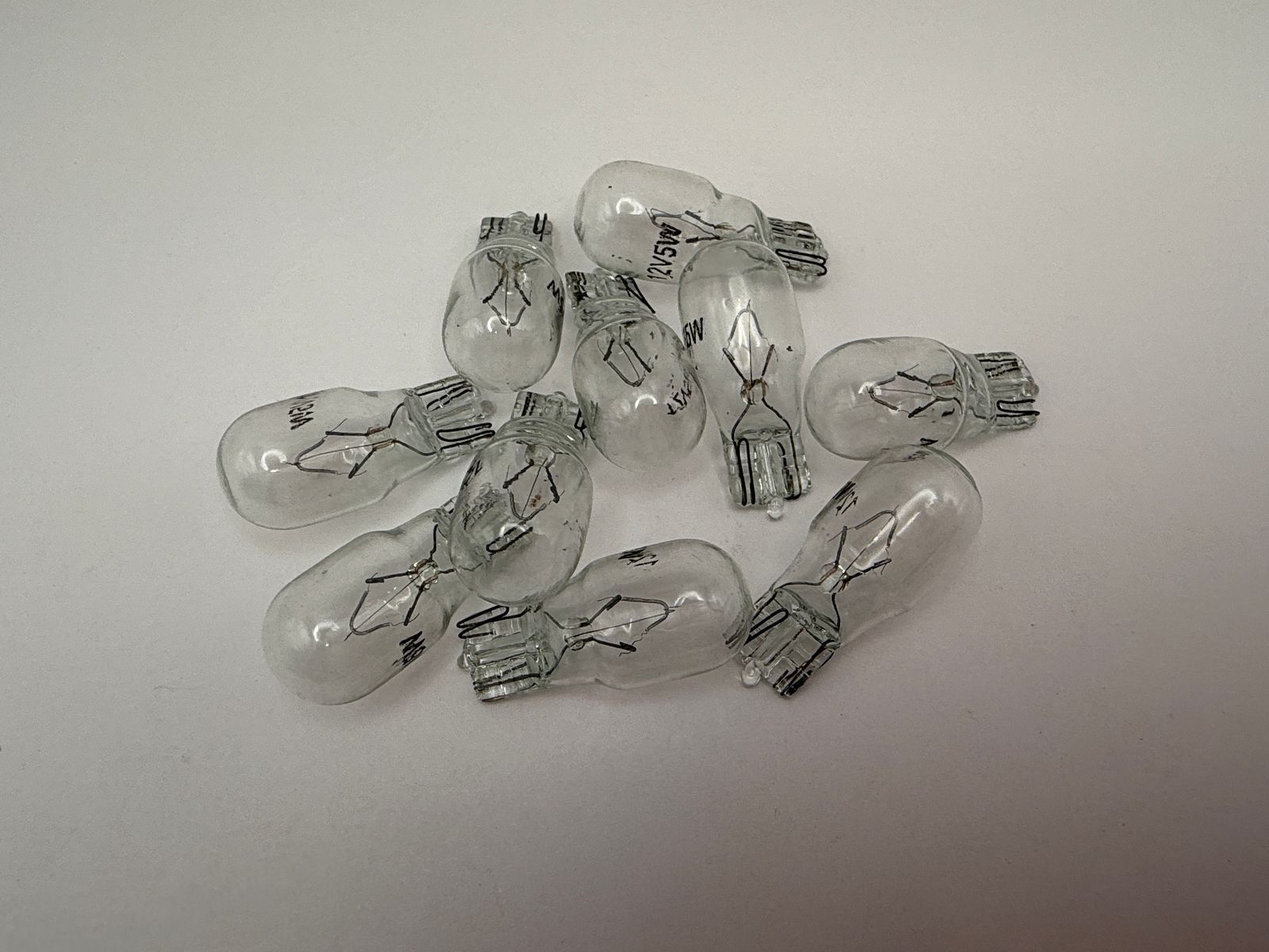 Indicator & Side Light Bulbs - 556205M image