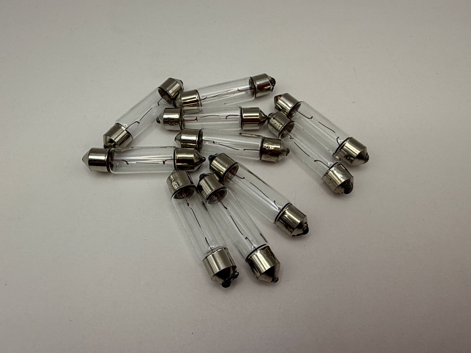 Indicator & Side Light Bulbs - 556705H image