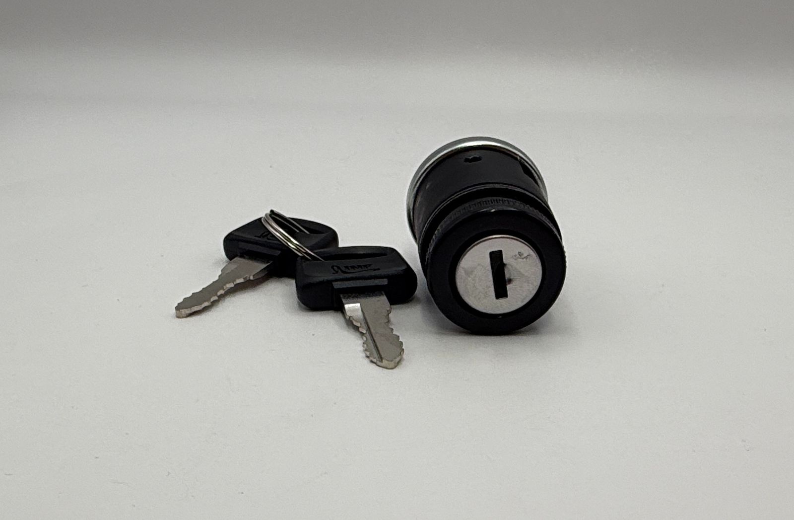 Ignition Switches - 591040H image