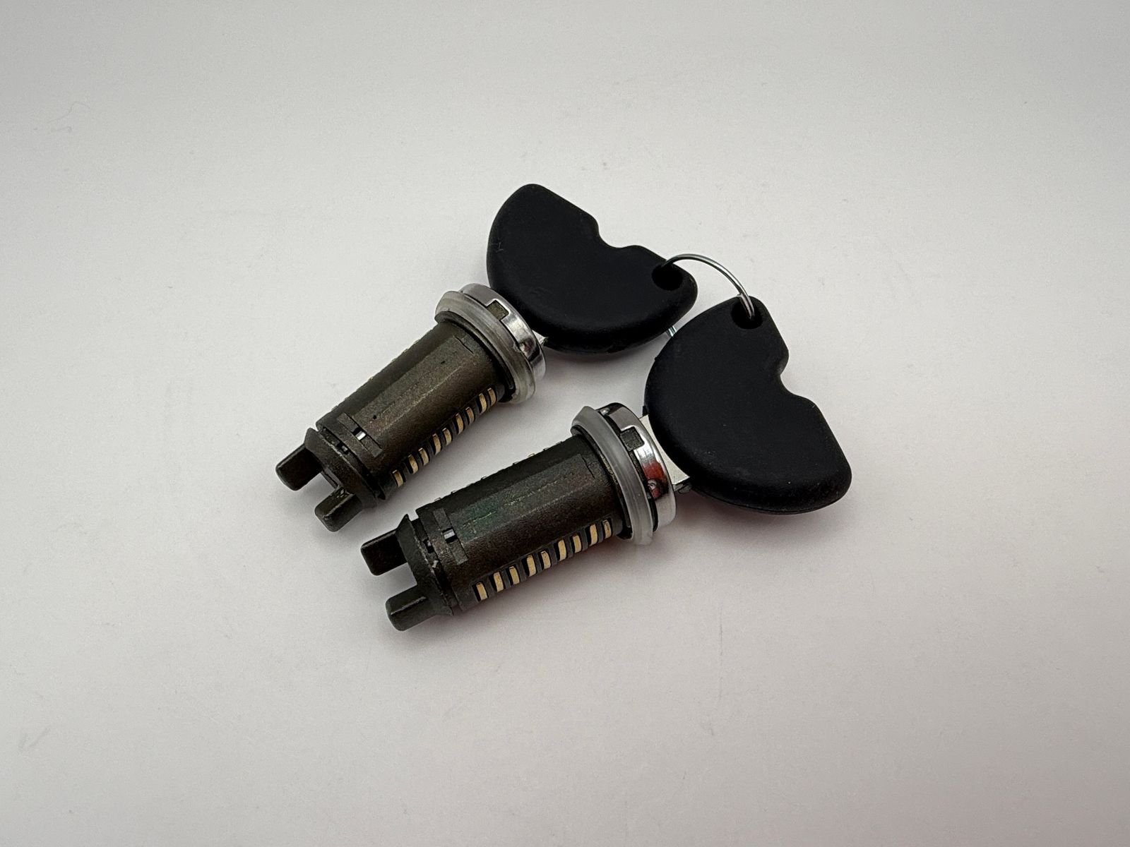 Ignition Switches - 595815H image