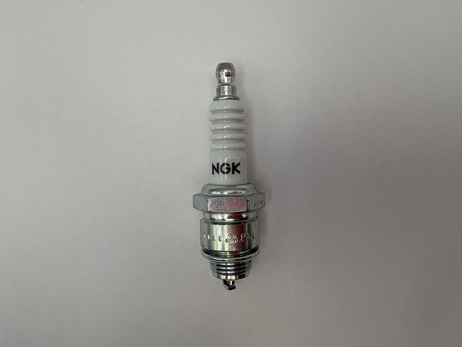 Spark Plugs Ngk (standard) - 615168NS image