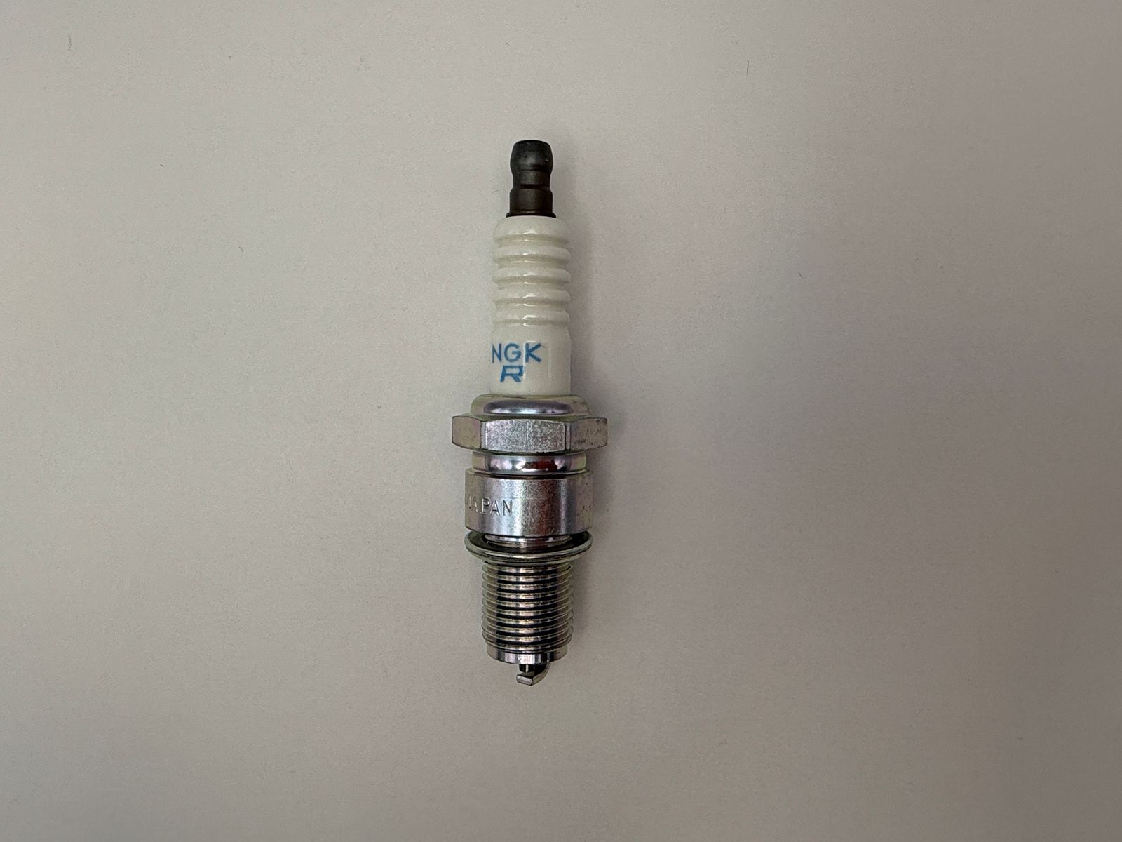 Spark Plugs Ngk (standard) - 615220NIS image