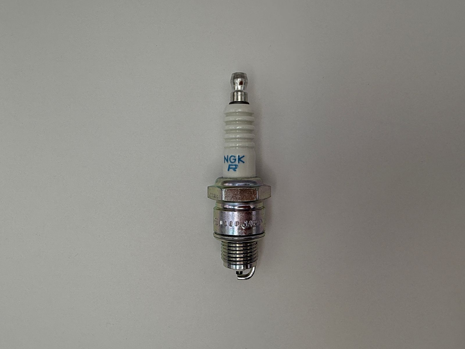 Spark Plugs Ngk (standard) - 615266NS image