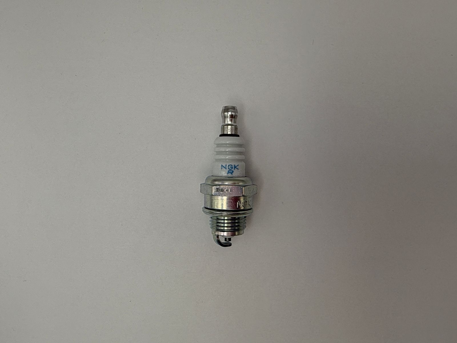 Spark Plugs Ngk (standard) - 616206NS image