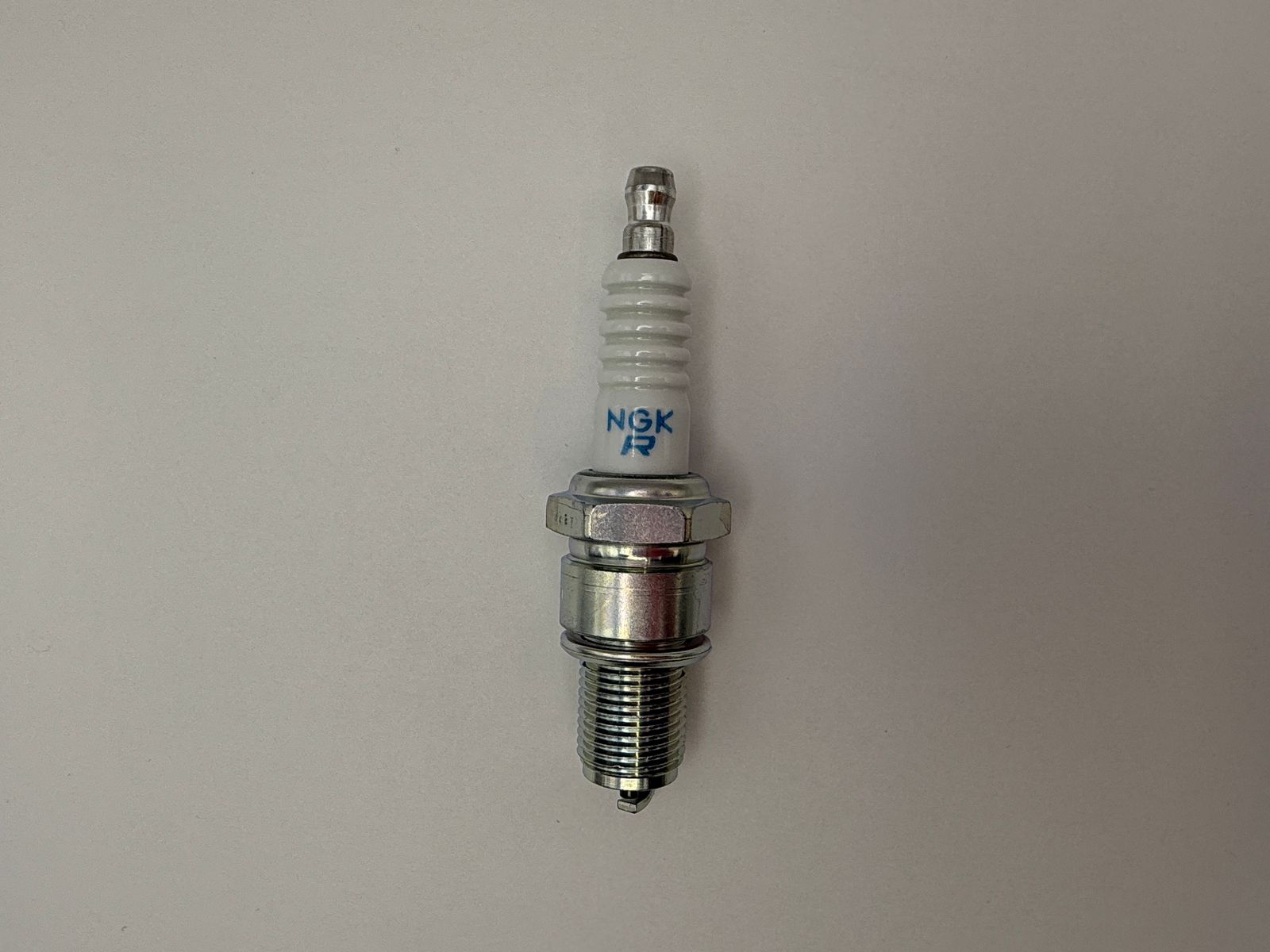 Spark Plugs Ngk (standard) - 618220NS image