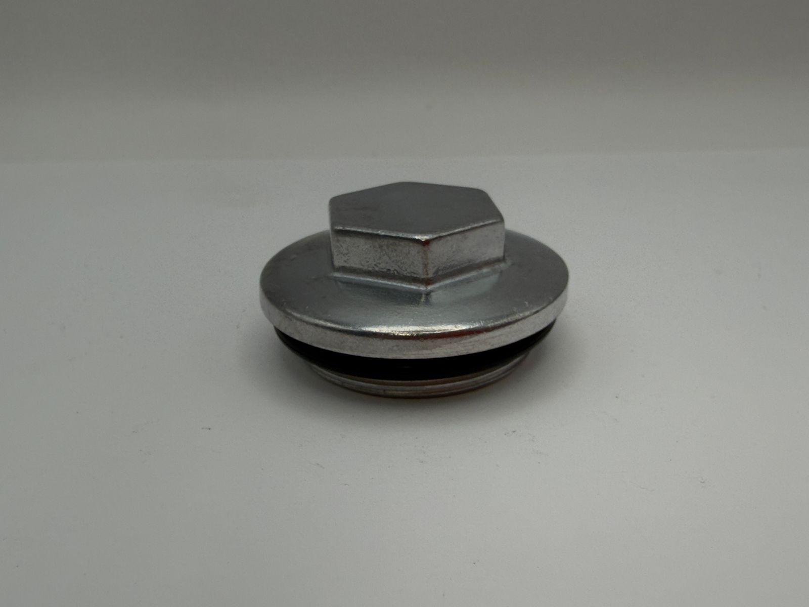 Sump Bolts - 654136H image