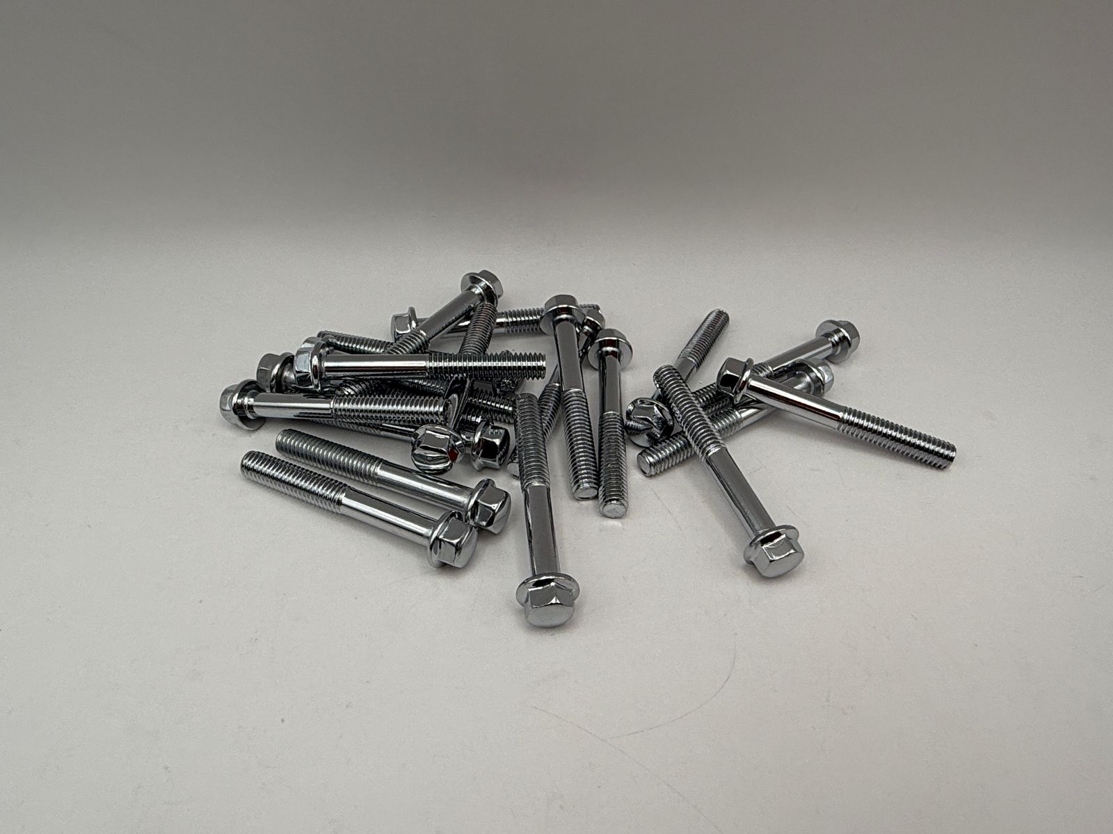 Chrome Bolts (6mm Flanged) - 654645HC image