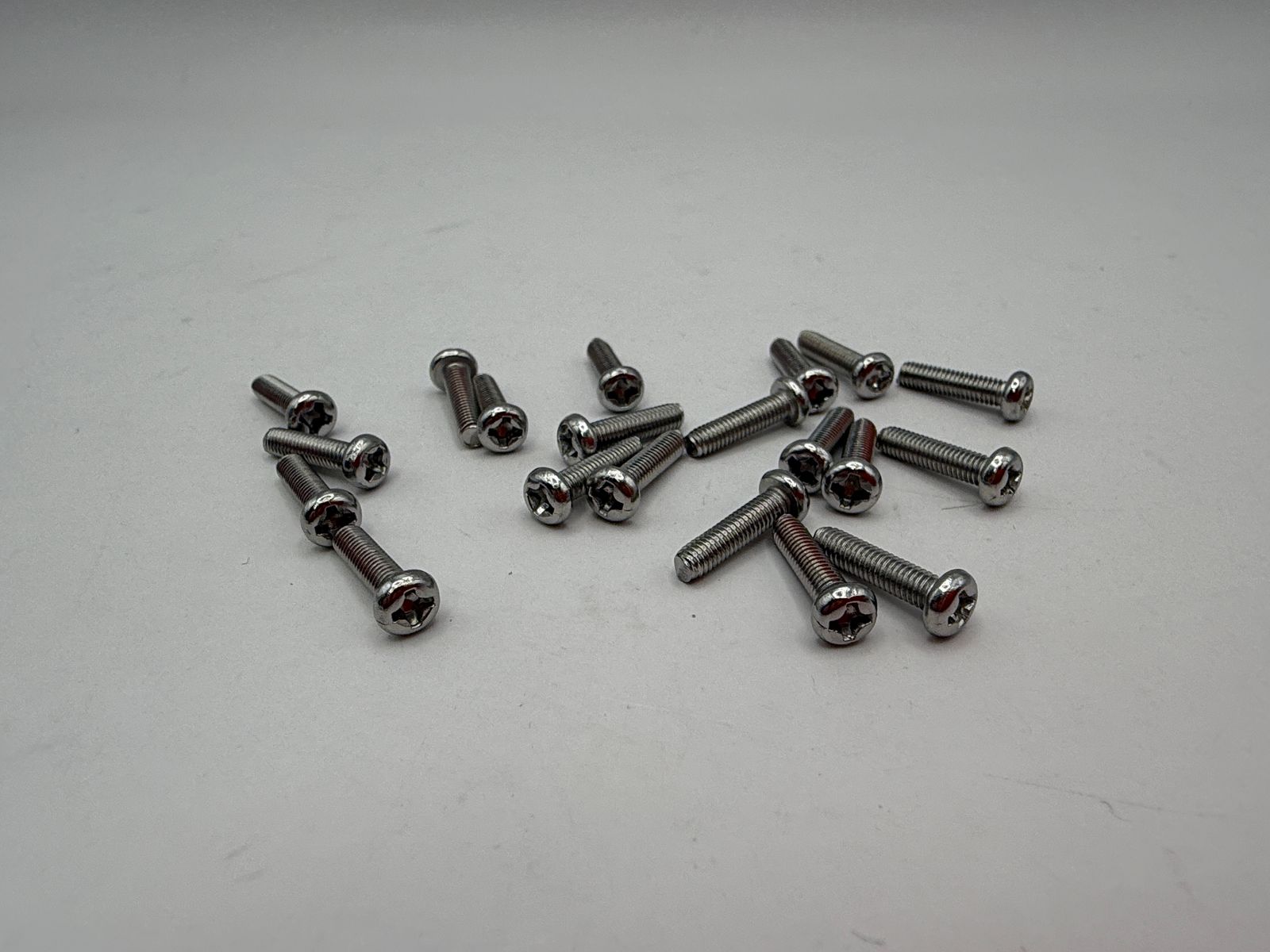 Pan Head Screws (3mm) - 656312HS image