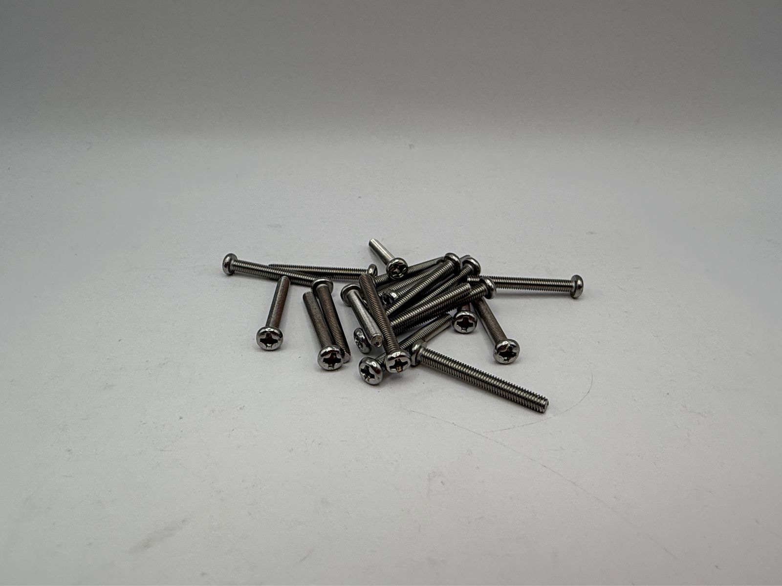 Pan Head Screws (3mm) - 656325HS image