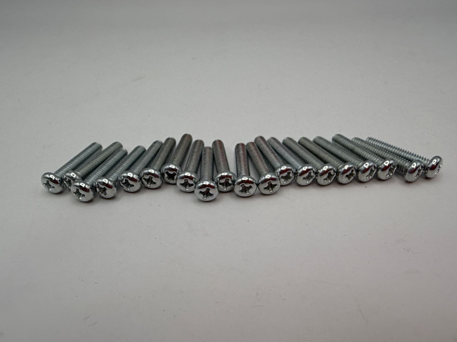 Pan Head Screws (4mm) - 656420H image