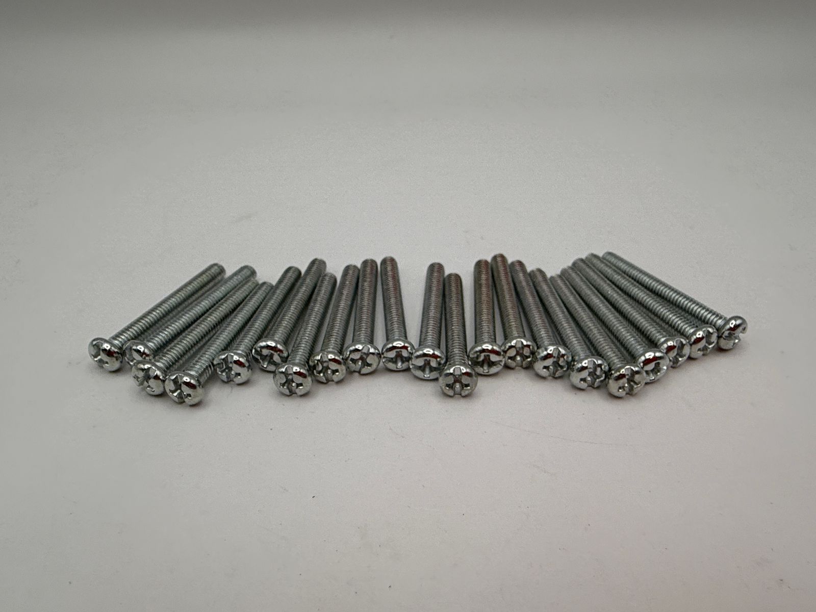 Pan Head Screws (4mm) - 656430H image