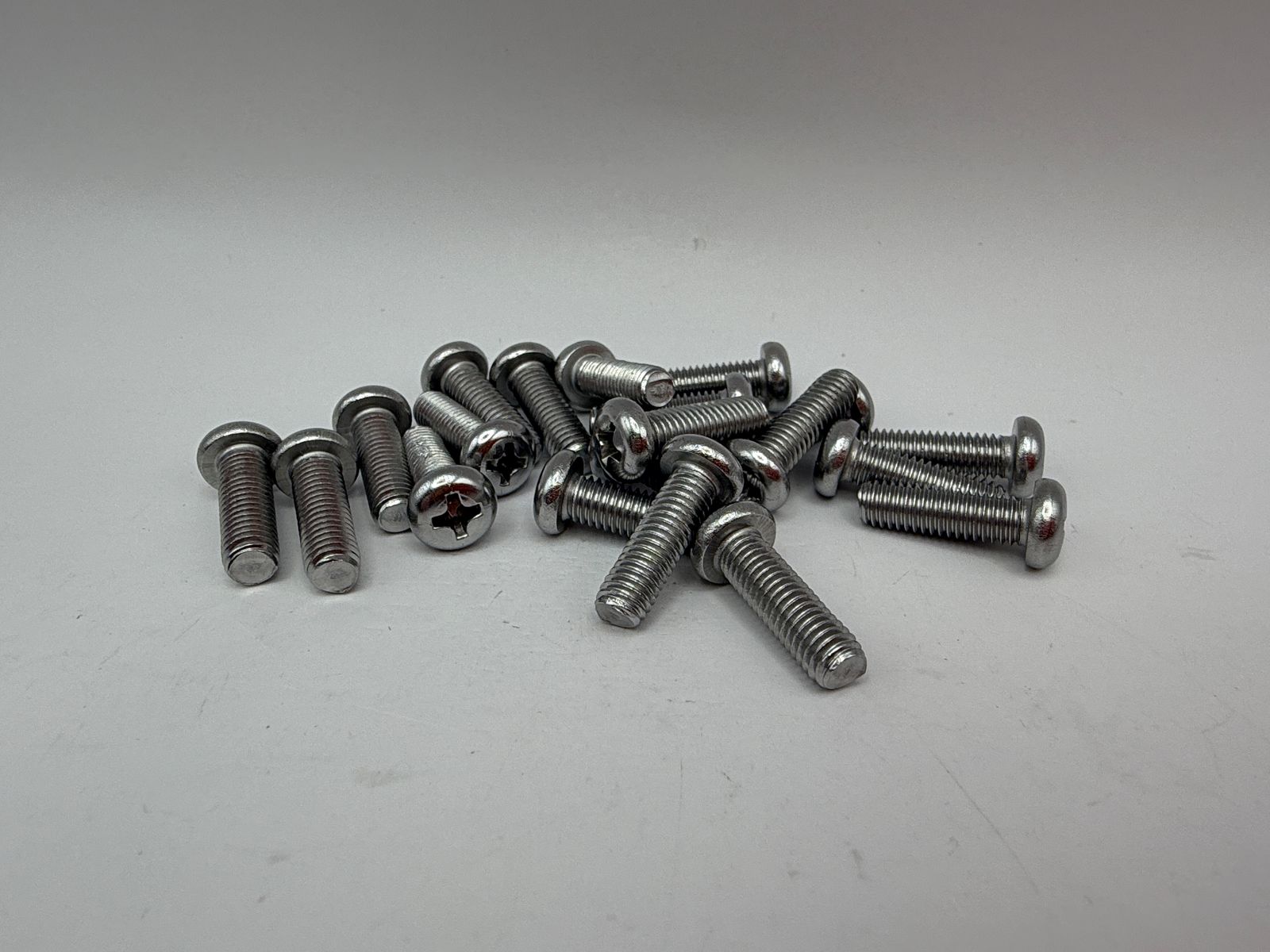 Pan Head Screws (5mm) - 656516HS image