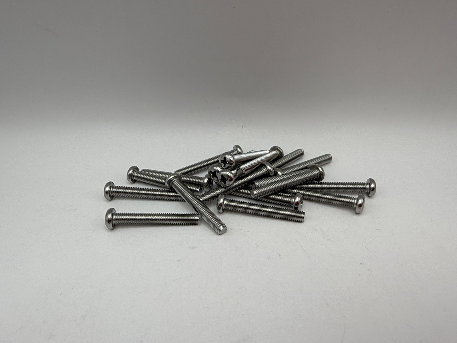 Pan Head Screws (5mm) - 656535HS image