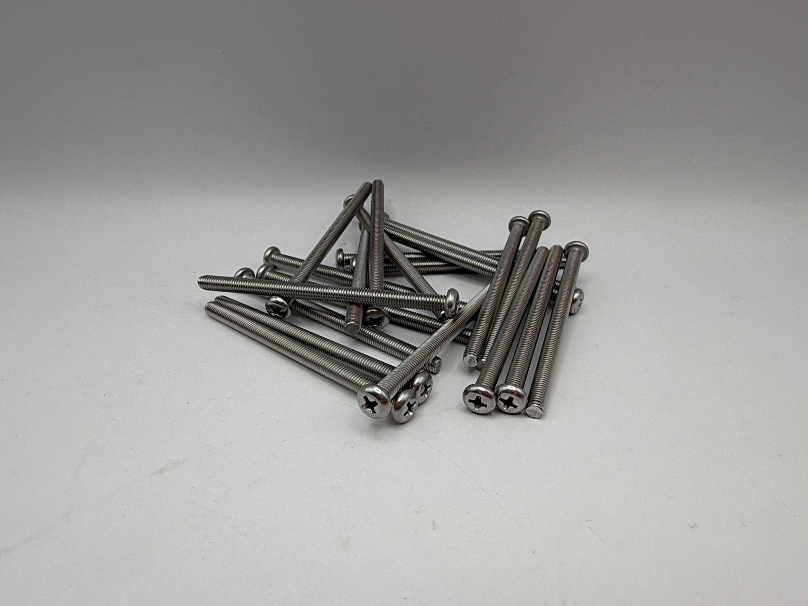 Pan Head Screws (5mm) - 656580HS image