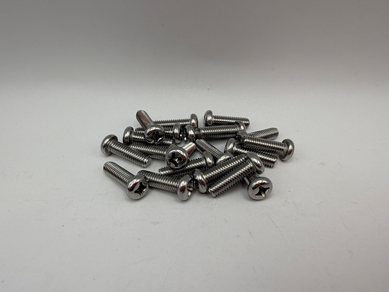 Pan Head Screws (6mm) - 656620HS image