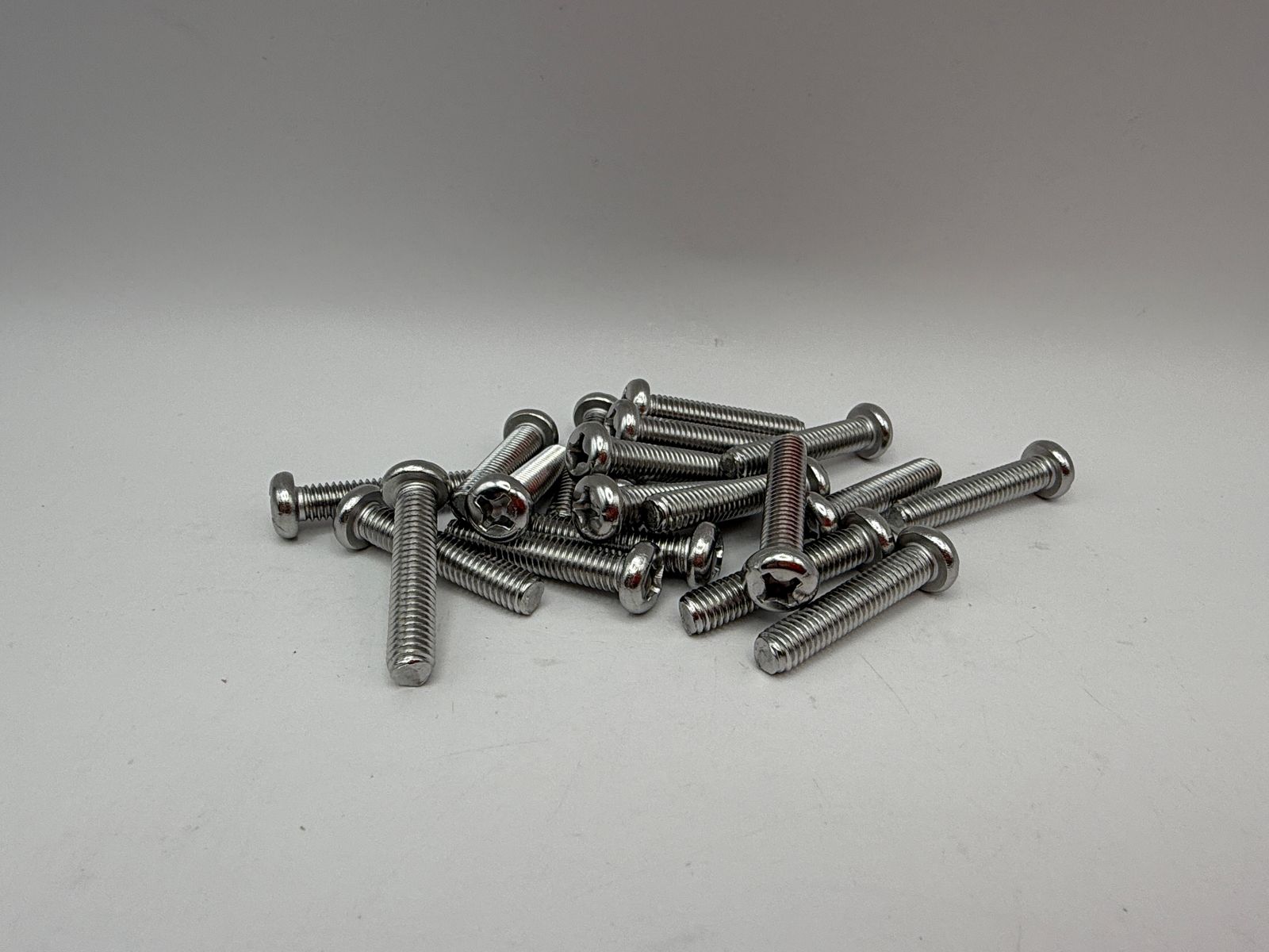 Pan Head Screws (6mm) - 656630HS image