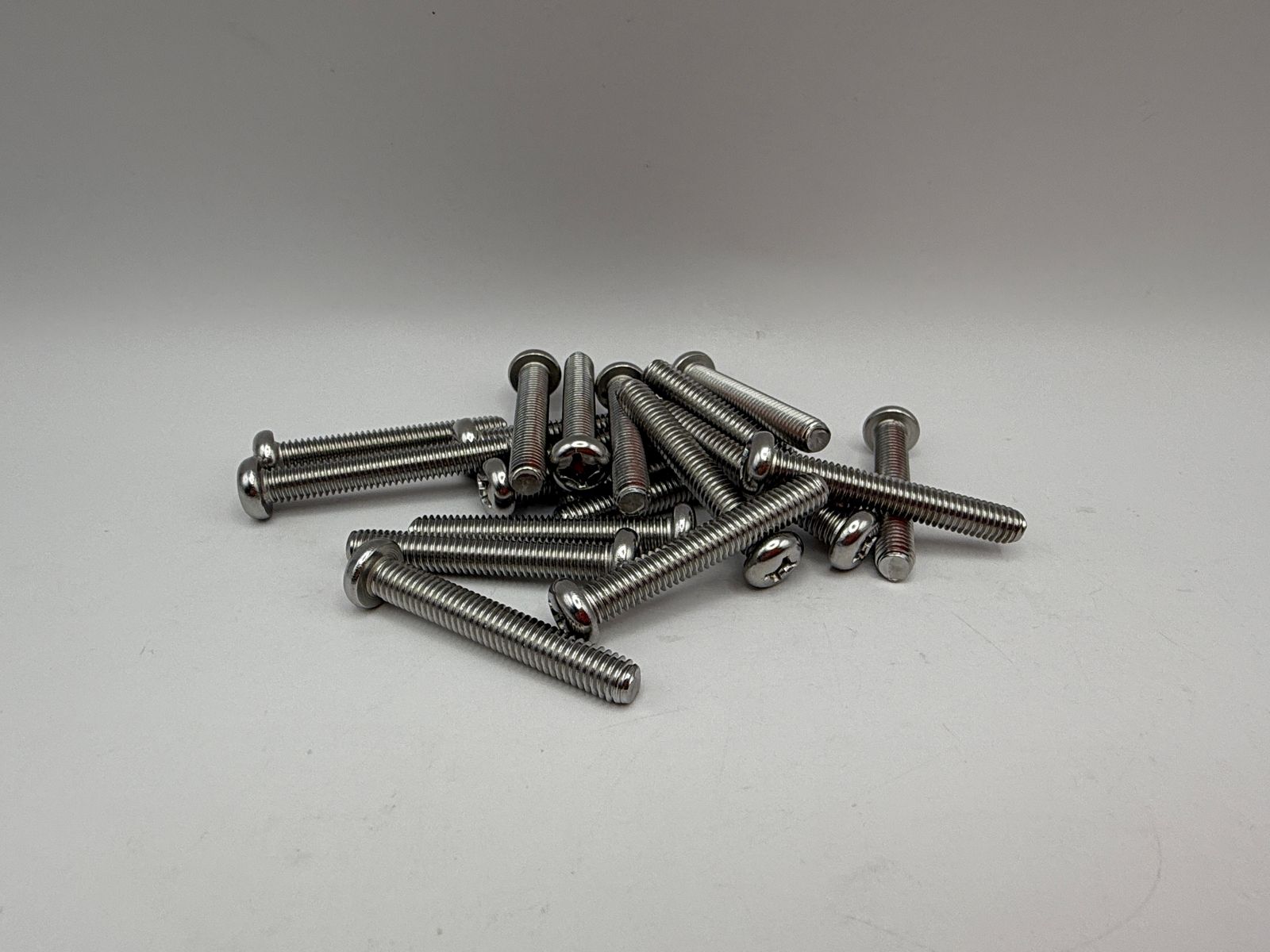Pan Head Screws (6mm) - 656640HS image