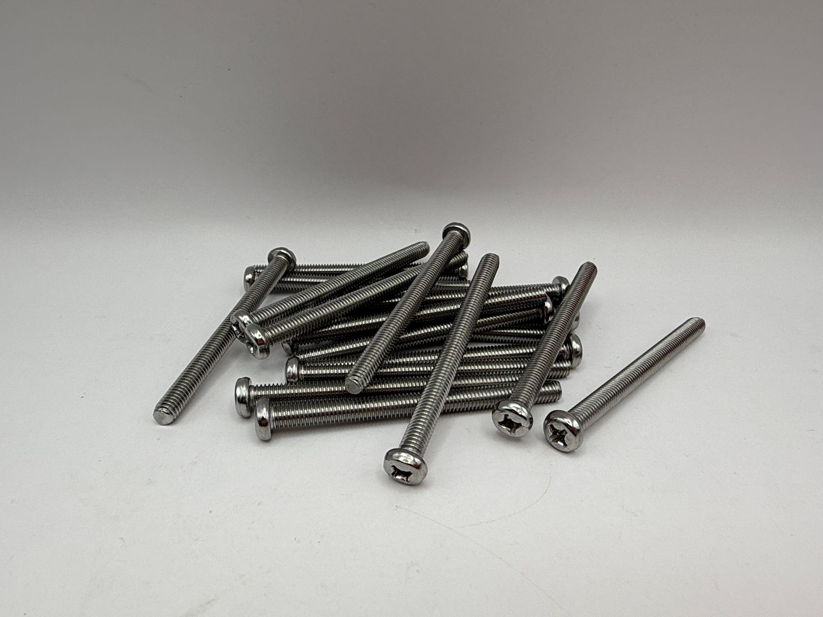 Pan Head Screws (6mm) - 656675HS image