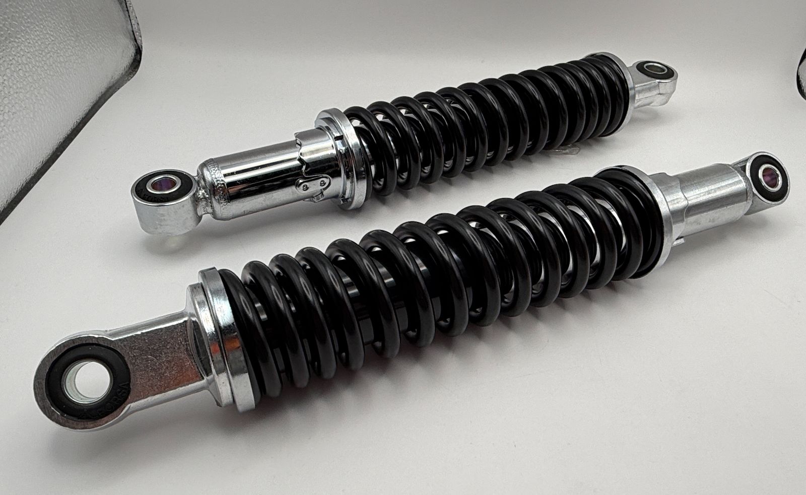 Twin Shocks - 663100H image