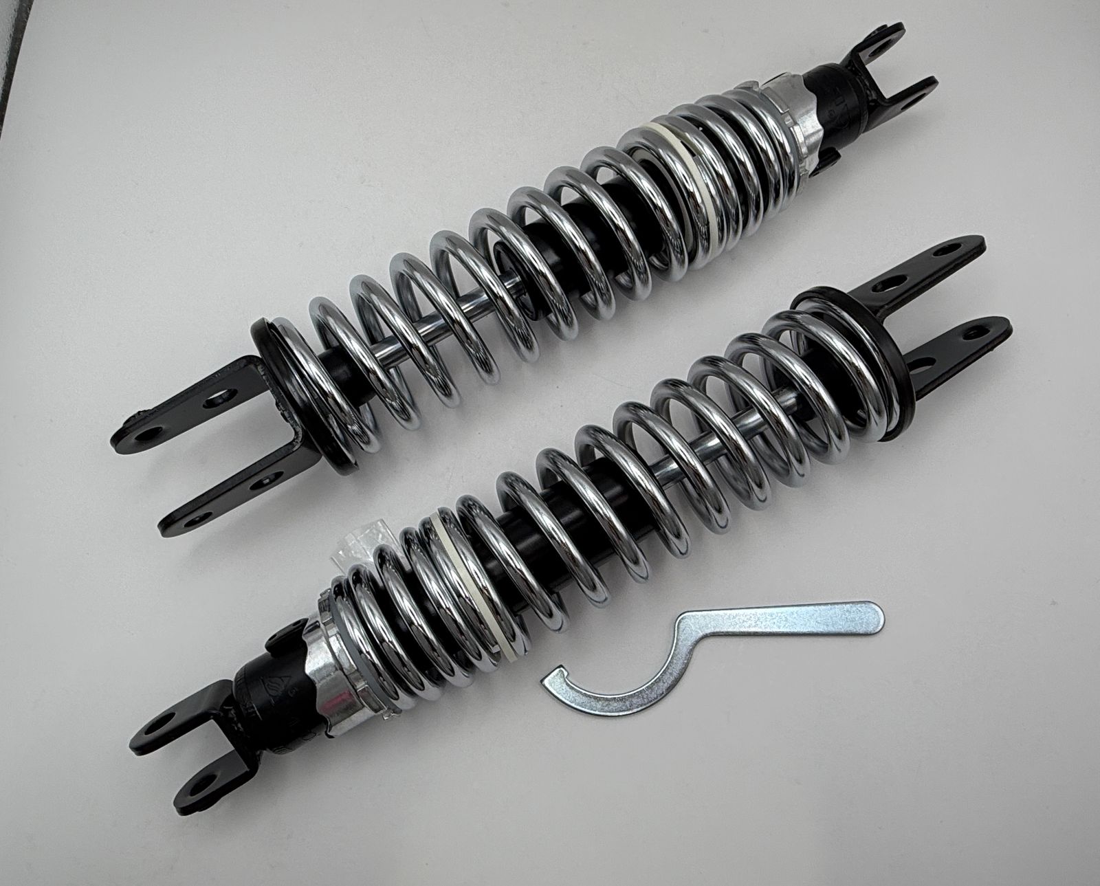 Twin Shocks - 663274H image
