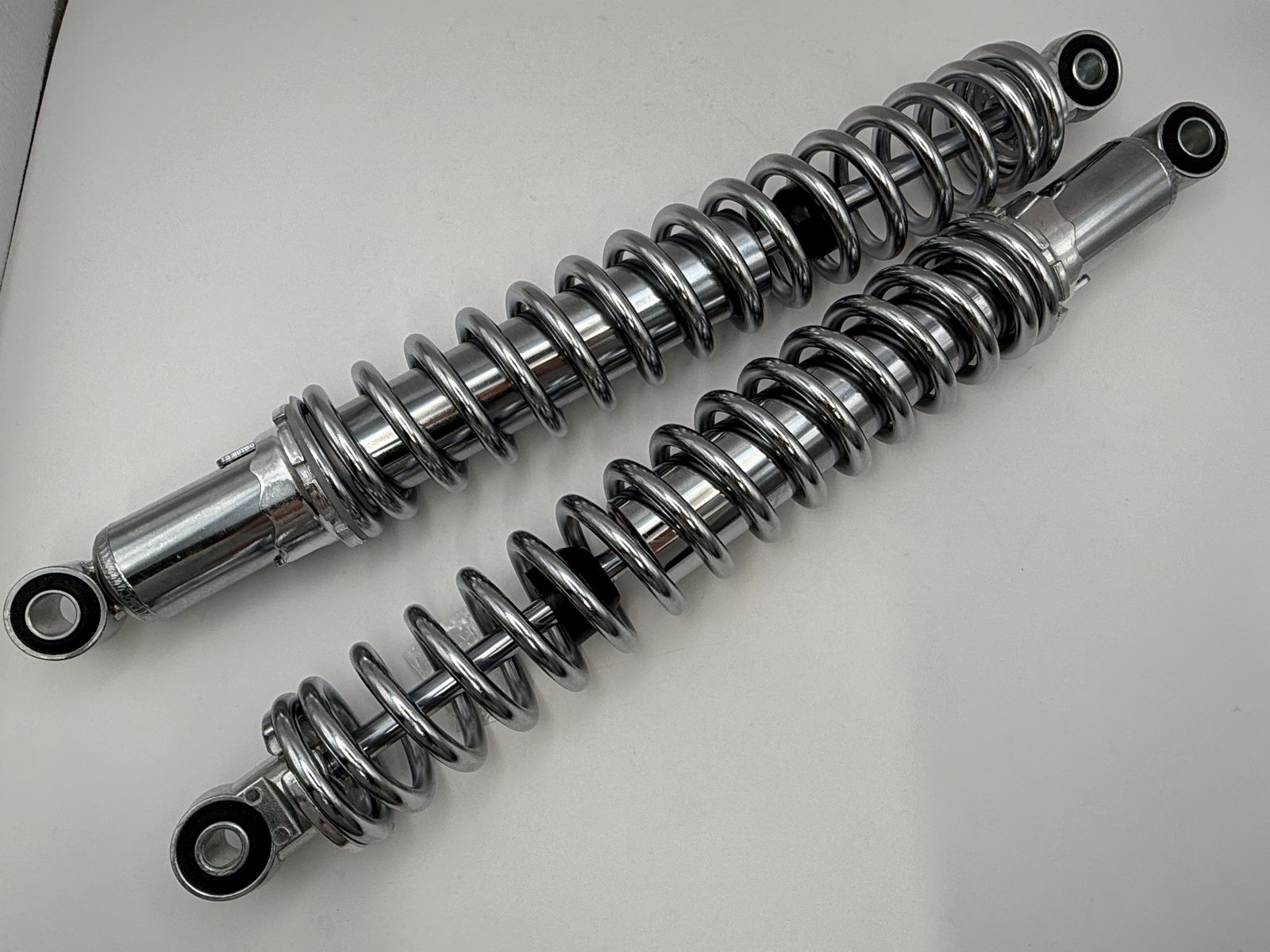 Twin Shocks - 664002H image