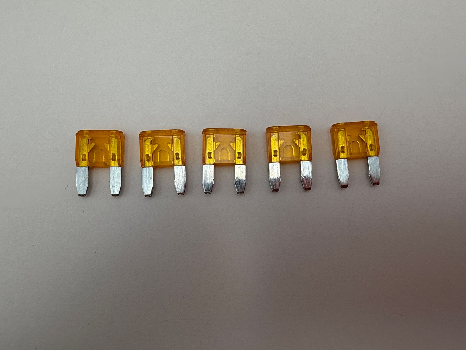 Mini Blade Fuse - 697605H image