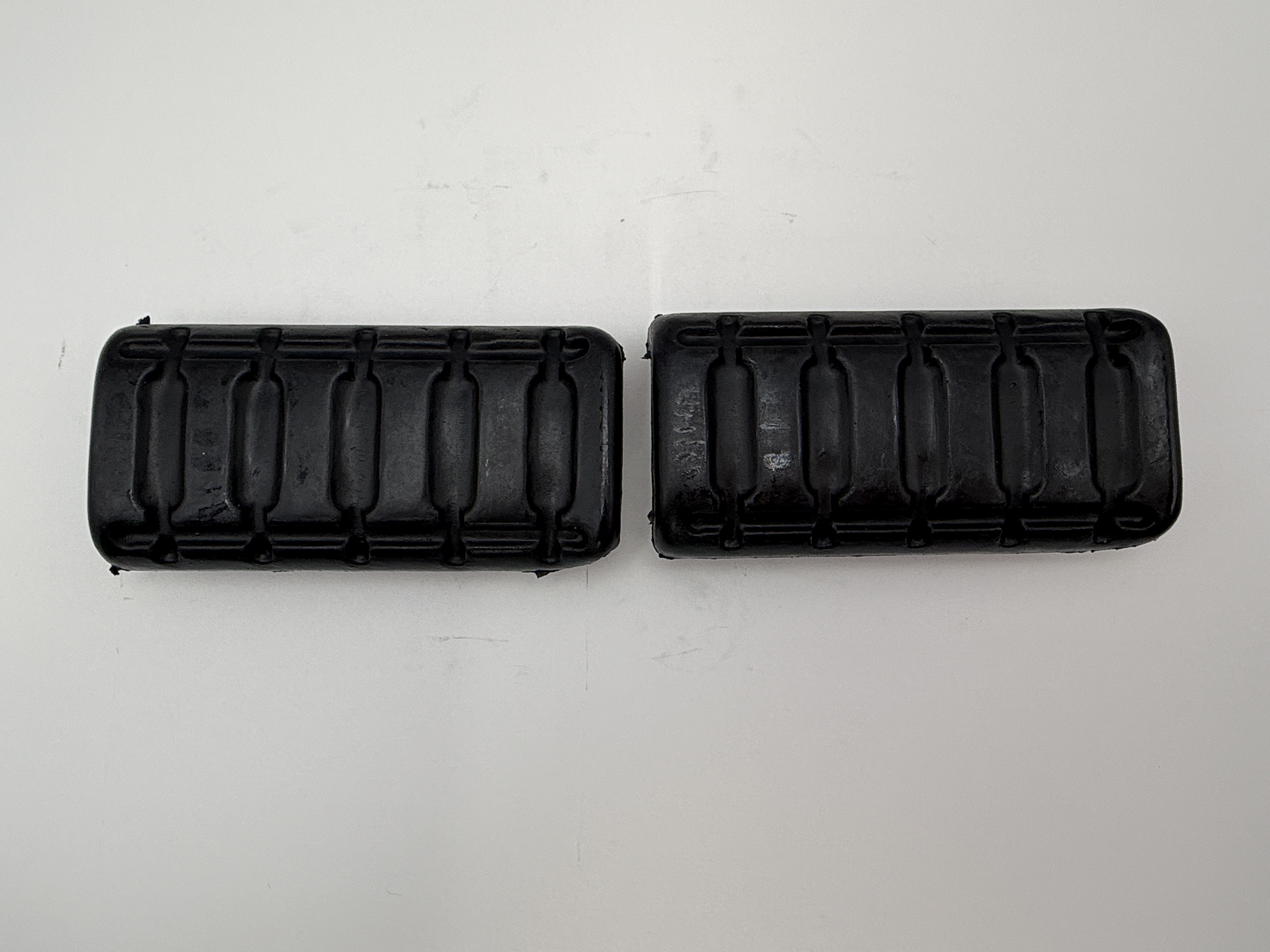 Hendler Footrest Front & Rear Rubbers Honda NT650V 1998-2005, NT700V 2006-2010, XV1000V 1999-2011, ST1100 1990-2002, ST1300 2002-2016, GL1800 Gold Wing 2013-2017 OE Ref. 50661-MT3-000