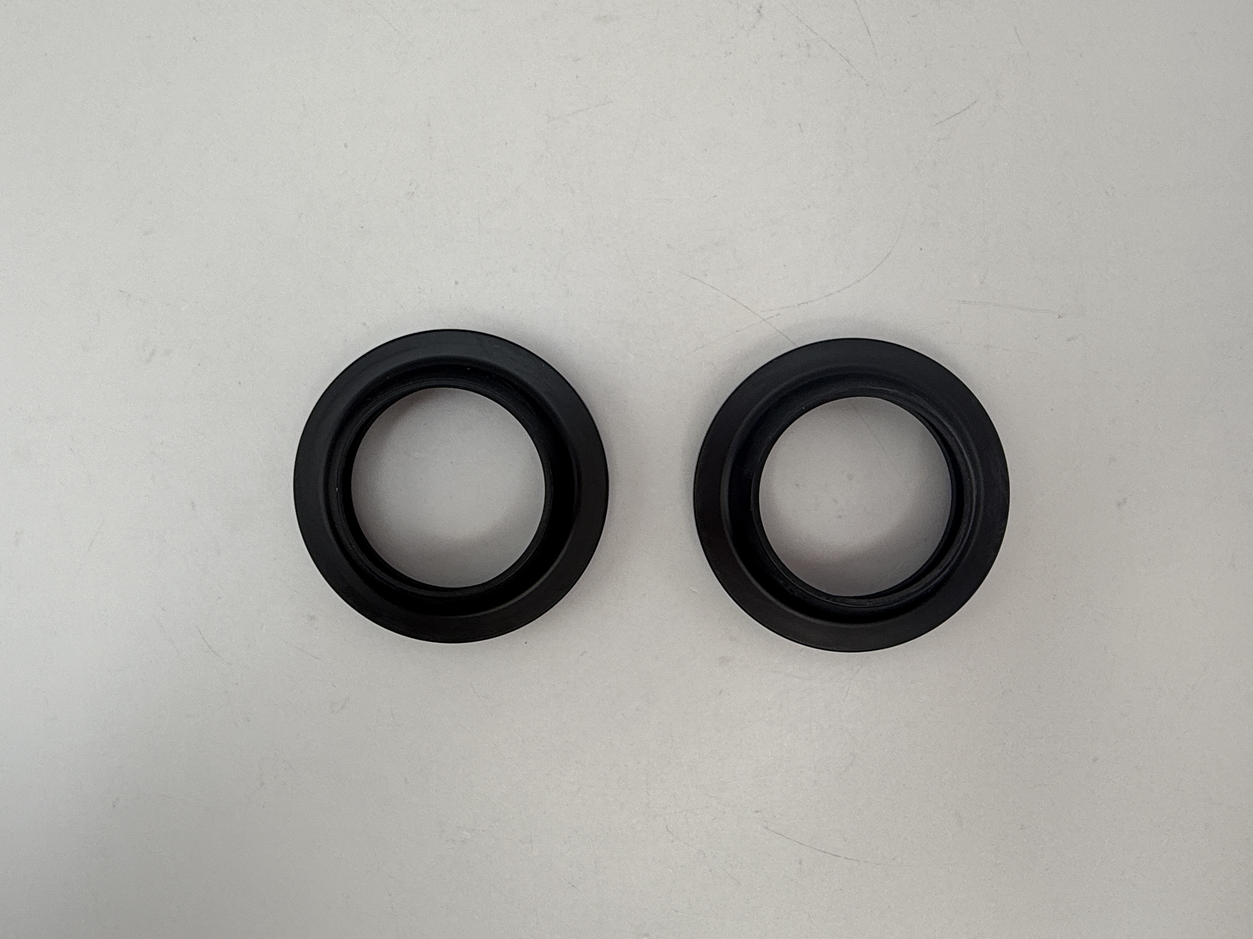 Hendler Fork Dust Seal 33mm x 45mm x 5mm/14mm Push In Type O.E Ref. 1GU-23144-00