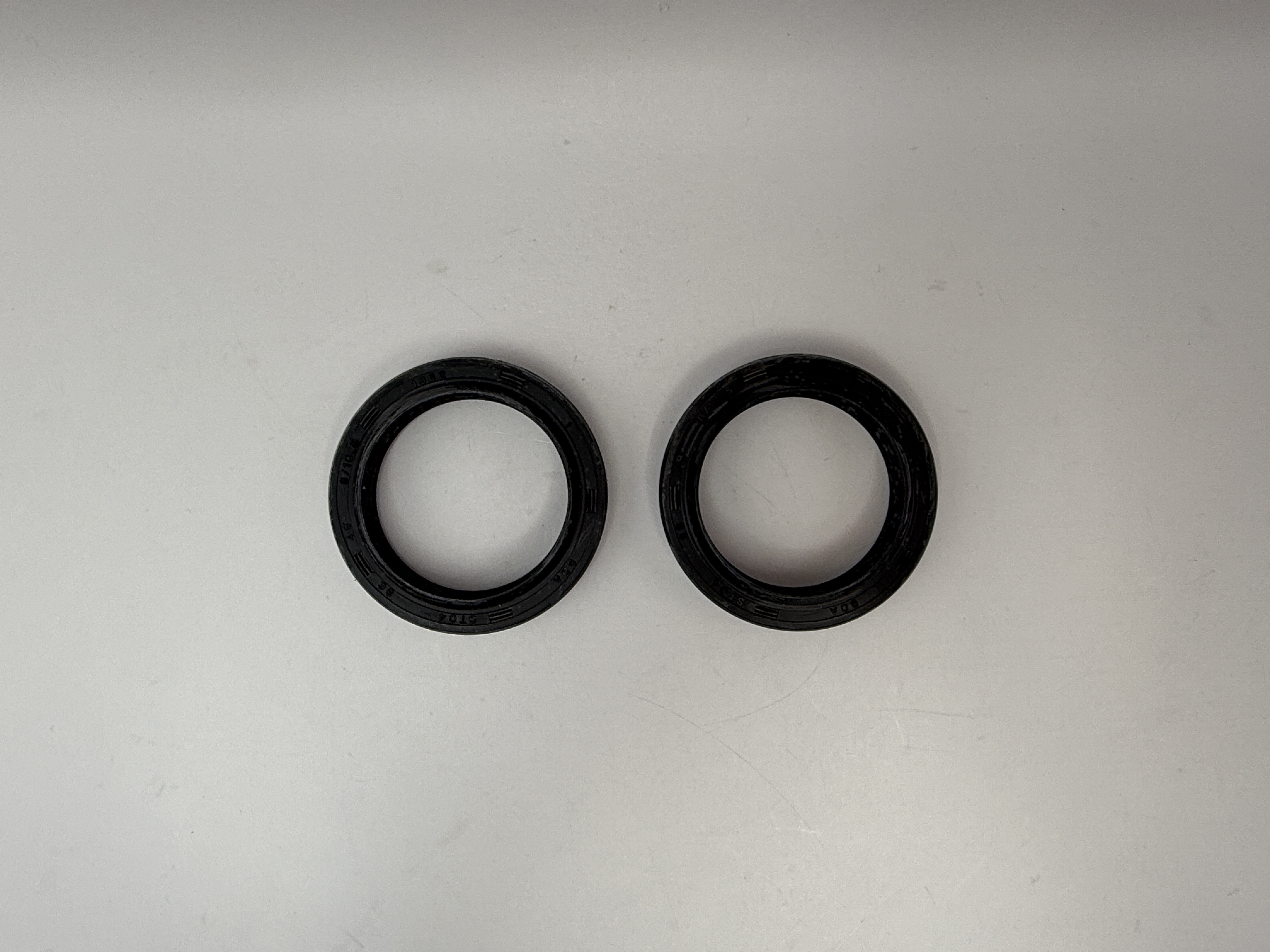 Hendler Fork Seals 36mm x 49mm x 8mm With A Lip Of 10.5mm