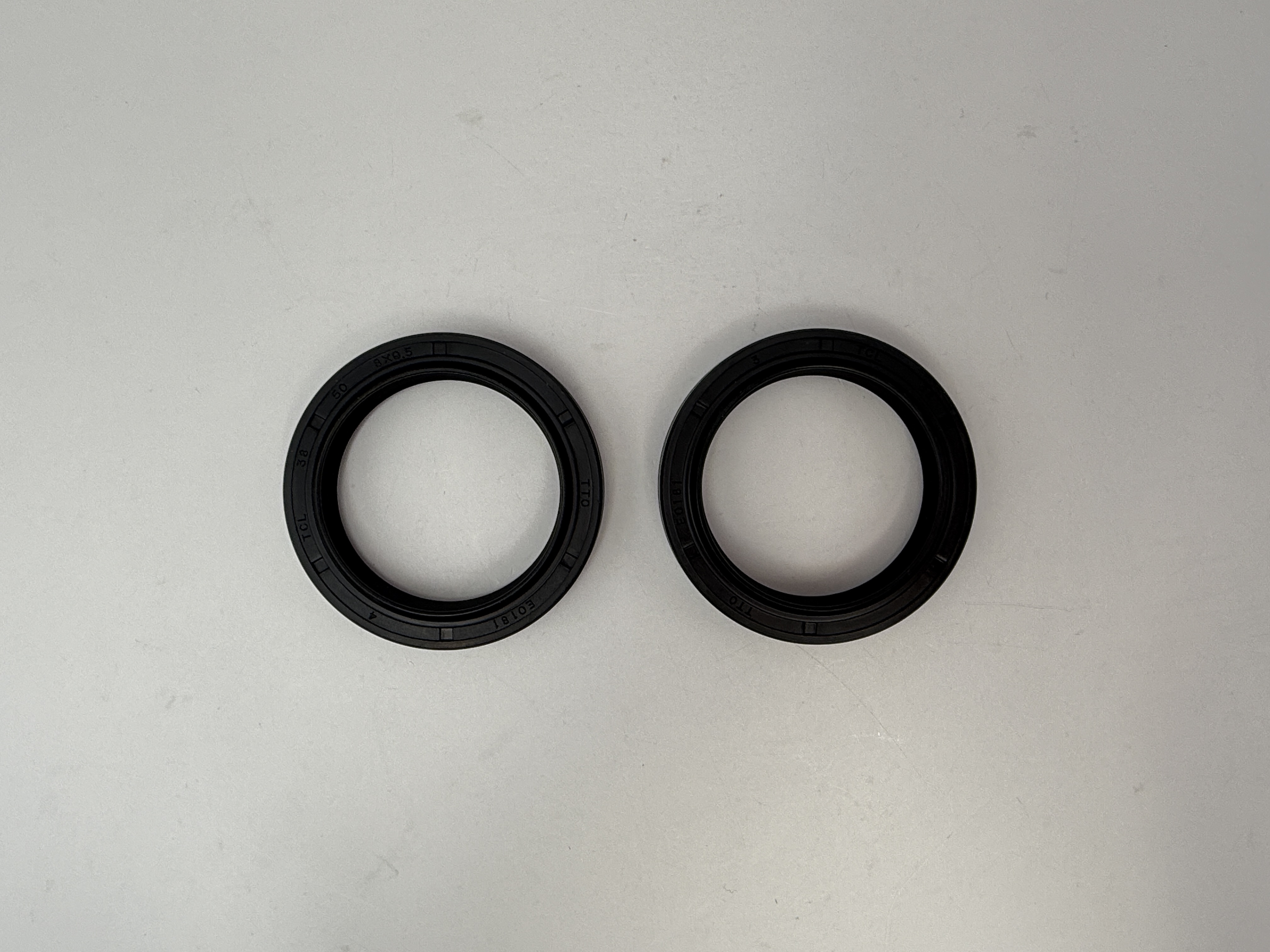 Hendler Fork Seals 40mm x 52mm x 8mm With A Lip Of 9.5mm